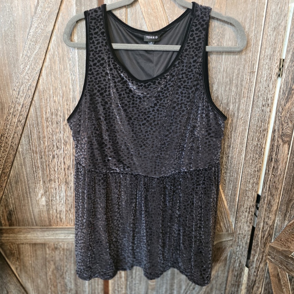 Torrid Shirt Women's‎ Size 2 Black Velvet Sleeveless Leopard Peplum Tank Top